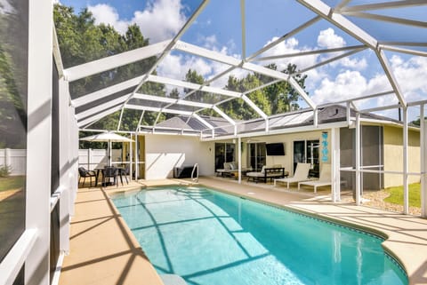 Palm Coast Vacation Rental | 3BR | 2BA | 1 Step to Enter | 1,535 Sq Ft