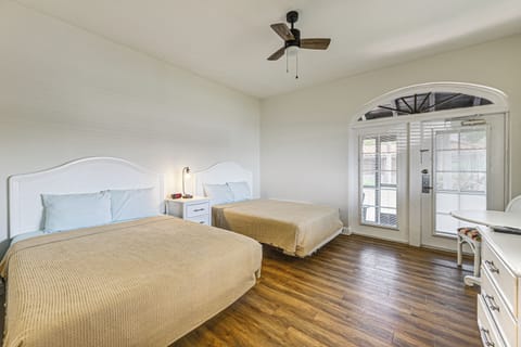 Naples Vacation Rental | Studio | 1BA | 280 Sq Ft | Step-Free Access