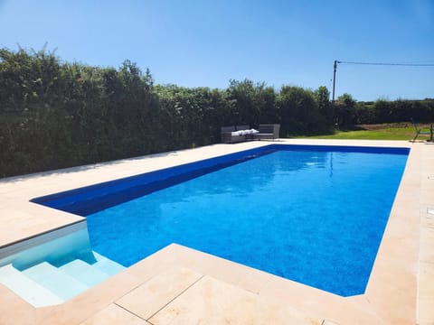 Sea View - 1 Bed Suite - Ocean Breeze - Port Eynon (3500)