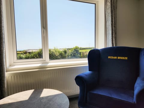 Bay View - 1 Bed Suite - Ocean Breeze - Port Eynon (3479)