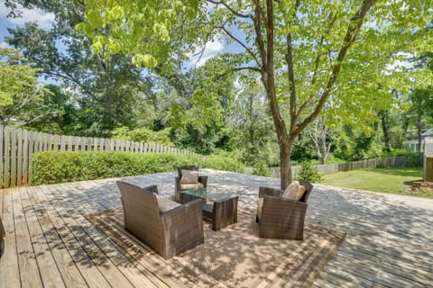 Deck | Gas Grill | Fenced-In Yard