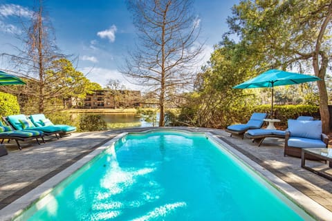 Best Outdoor Private Pool in the Sandcastle Neighborhood! Great Water Views!