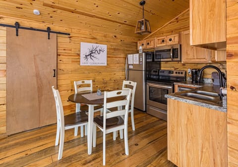 The door in there is the hall to the two bedrooms.