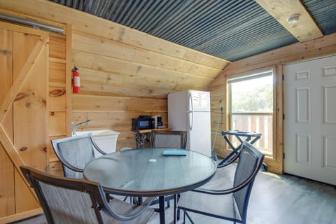 Studio | Dining Area | Kitchenette | Main Level | Coffee Maker | Hot Plate