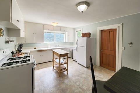 The kitchen allows space for prepping a memorable meal.