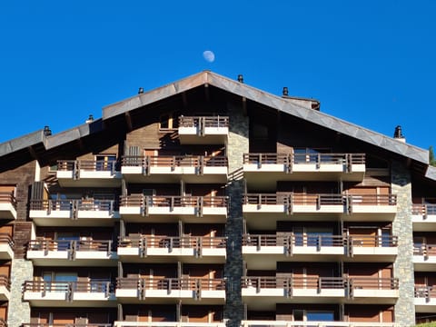 Top Floor Balcony