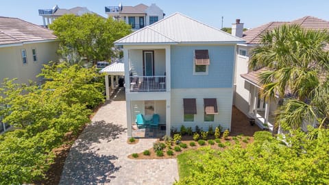 Welcome to Seas and Greetings