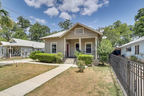 San Antonio Vacation Rental | 3BR | 2BA | Stairs Required | 1,500 Sq Ft