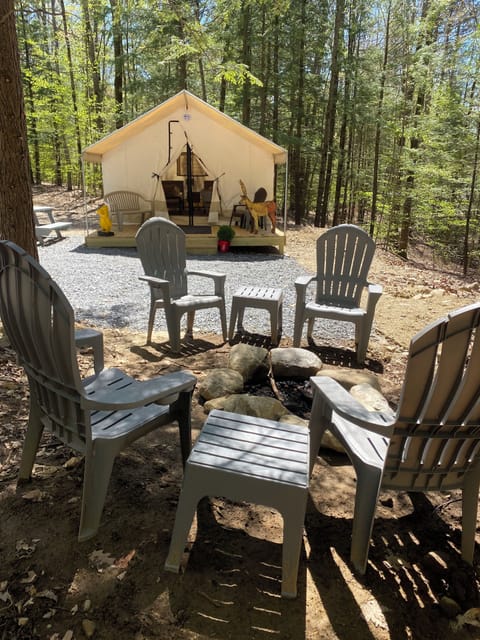 Woodstock Glamping tents is for someone that wants to camp but with comfort.