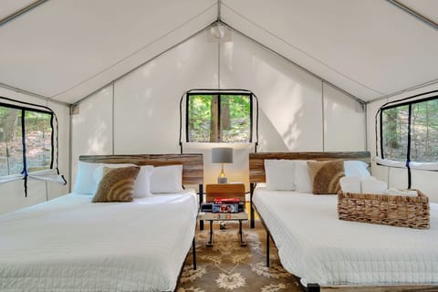 The Glamping tents are for the guests that want to tent, but don't want to rough it. The tents include linens, electricity, coffee bar, grill and beautiful view.