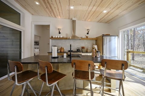 Kitchen Haven: Enjoy culinary bliss with modern appliances and sunlit views!