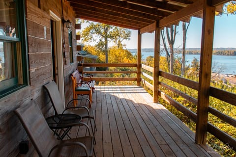 4b5a401e-12c4-44d4-86d5-9a2a00544540