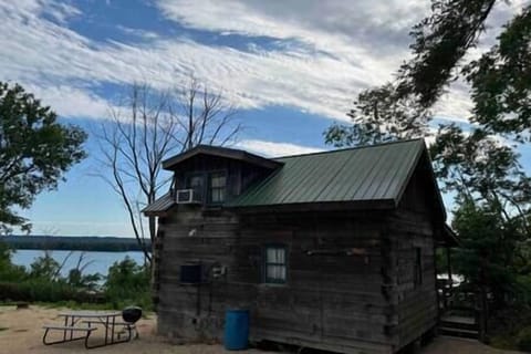 407ad515-1bc7-4327-81e8-716703d7de17