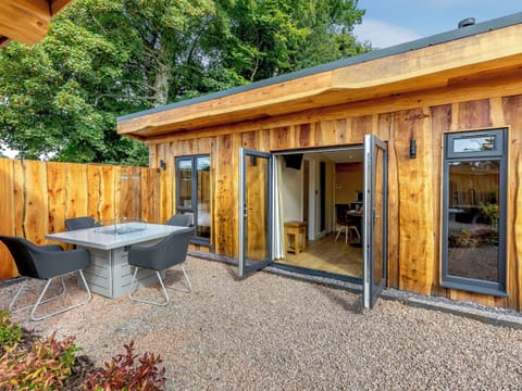 Outdoor eating area | Rhosyn - The Secret Garden, Llagadfan, Welshpool