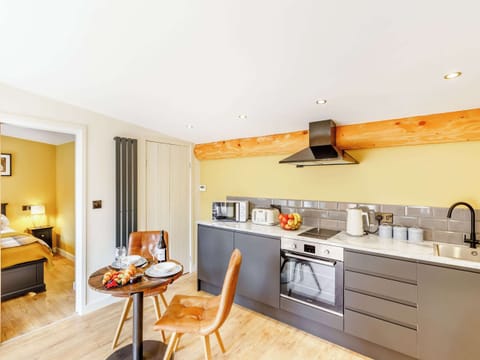 Open plan living space | Rhosyn - The Secret Garden, Llagadfan, Welshpool