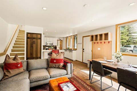 Open-concept main floor living/dining/kitchen