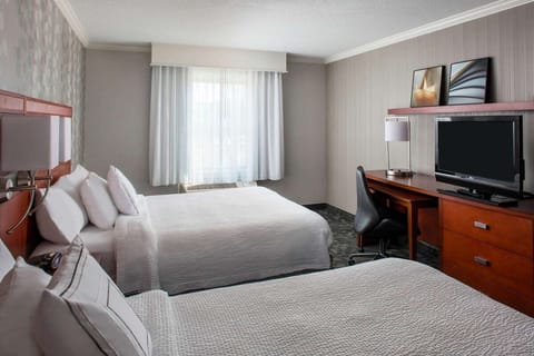Stretch out with two comfy beds for easy shared stays.