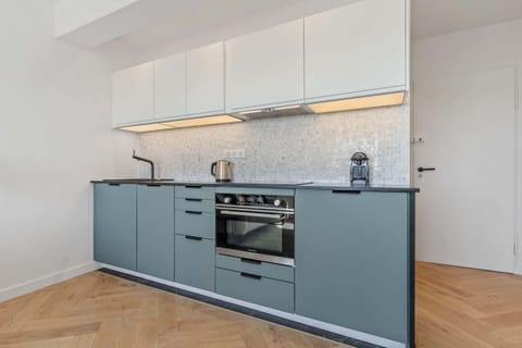 Our kitchen: the heart of your stay, with all you need for culinary delights.