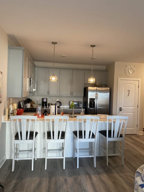 Fully equipped kitchen. Granite island seats 4 comfortably.