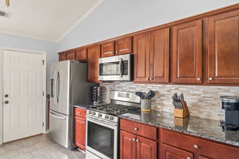 7d1b75f9 3334 4caa bd99 0b6aabef9262