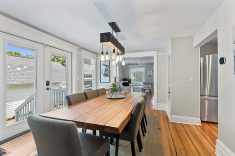 Long farmhouse style table and side entryway. 