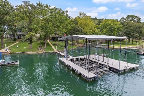 Dock
