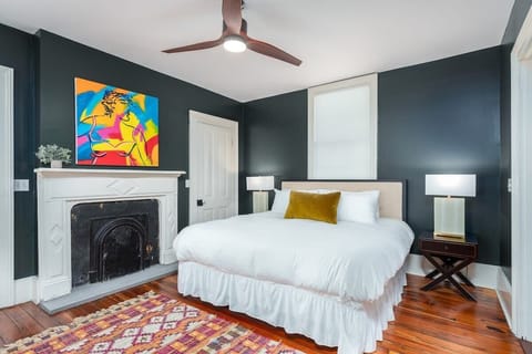Welcome to your downtown Charleston rental! Explore all things downtown by foot!