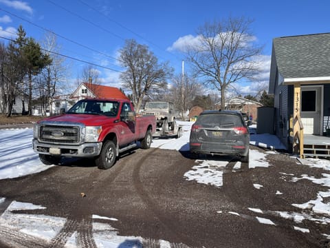 Plenty of room for your rigs and trailers.