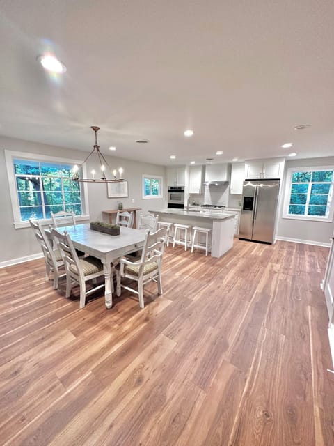 Fully renovated! Shown seating for 9 with add'l barstool to make 10