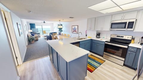 Las Brisas 402 Kitchen