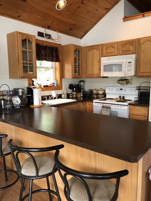 Coffee & cappuccino maker, blender, hand mixer, griddle for pancakes & more.