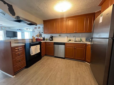 Stove, Oven, Dishwasher, Microwave, Refrigerator