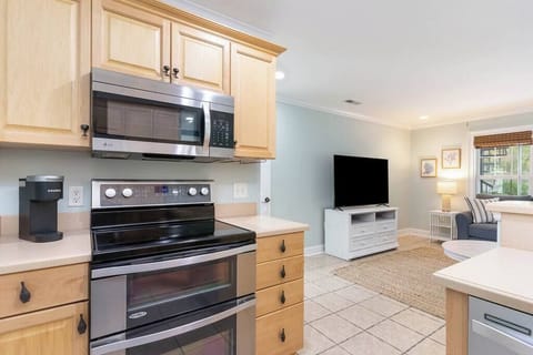 04c8a8d4 0978 47a9 8b1f ed773a913a48