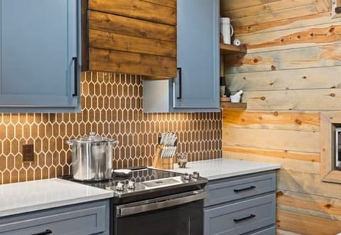 Whip up delicious meals in our fully equipped kitchen. It’s a foodie's dream come true!