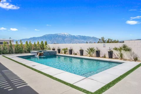 Private pool with stunning San Jacinto mountain views