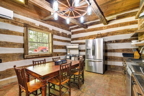 Dining Table + Kitchen | Cooking Basics | Stove/Oven