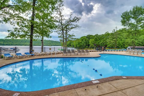 Big Boulder Lake Club | Community Pool