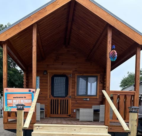 Cabin Facade
