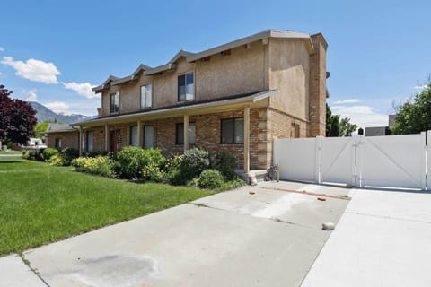 Parking | Driveway (2 Vehicles) | Free Street Parking (First-Come, First-Served)