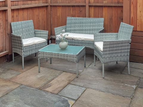 Sitting-out-area | Doomgate Cottage - Doomgate, Appleby-in-Westmorland