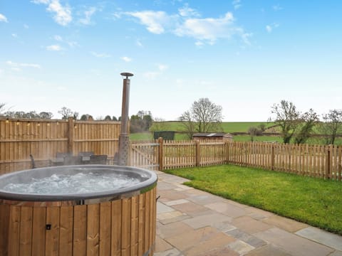Hot tub | Babbling Brook Barn, Abbots Bromley, near Rugeley