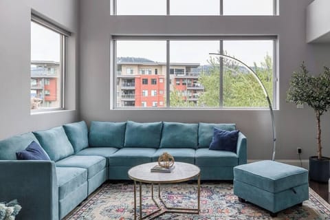 Newly renovated condo includes amenities such as ROKU TV, motorized blinds and modern furnishings.