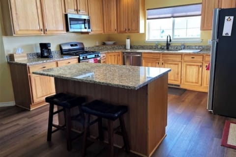 Fully Stocked kitchen.