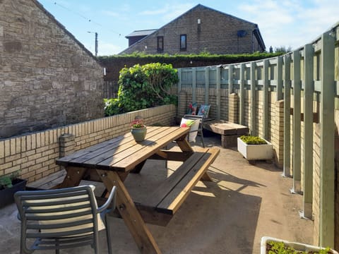Sitting-out-area | The Old Post Office, Fir Tree, near Crook