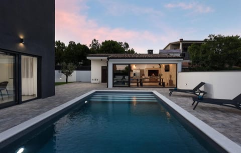 pool