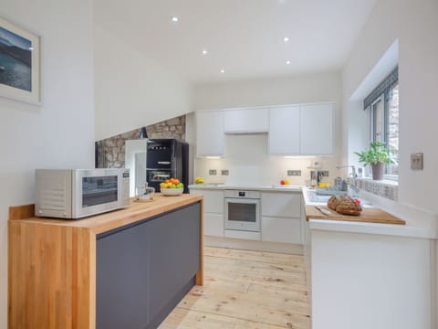 Kitchen | Yr Allt, Abergele