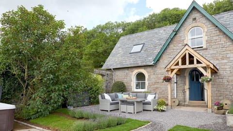 Wallhope Retreat, Bolthole Retreats