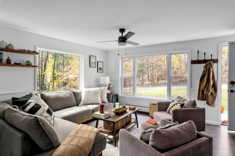 Large Living Room with plenty of light and space for your guests