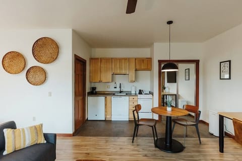[Kitchen area] Enjoy a fresh cup of Montana Coffee Traders coffee at our inviting dining area before hitting the trails!