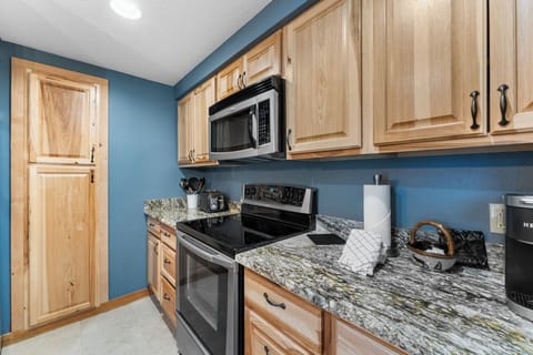 We try to put everything you need in this kitchen. 